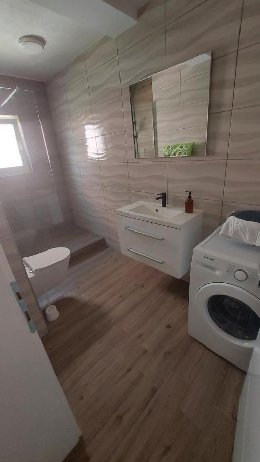 Grebaštica Apartmani Mlinar - Two Bedroom Apartment With Seaview מראה חיצוני תמונה