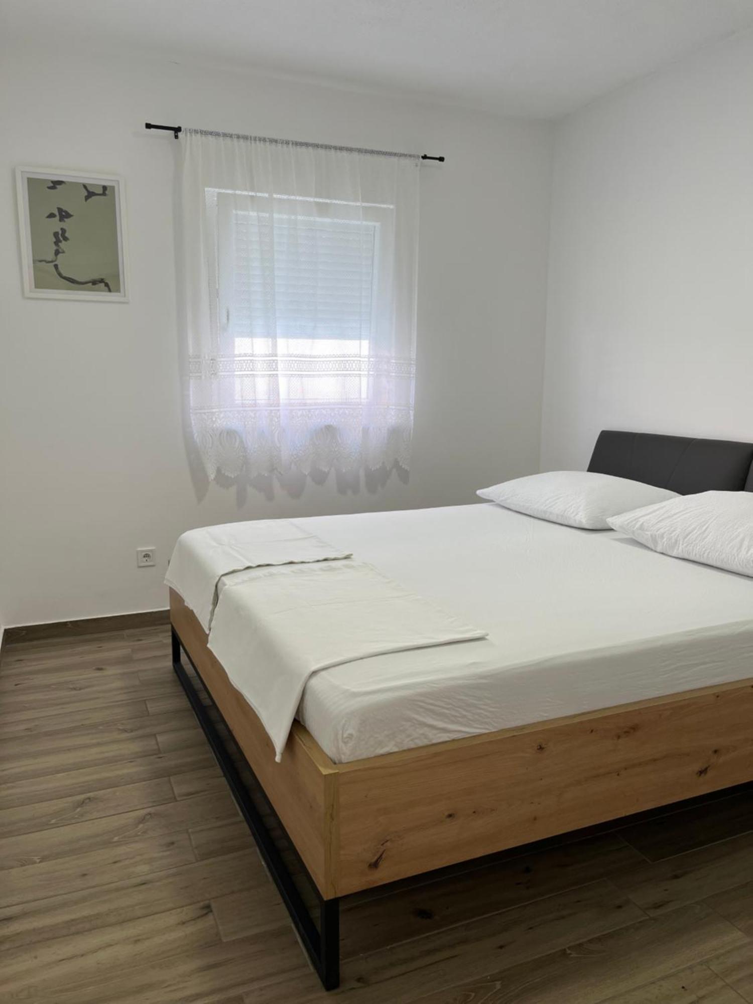 Grebaštica Apartmani Mlinar - Two Bedroom Apartment With Seaview מראה חיצוני תמונה